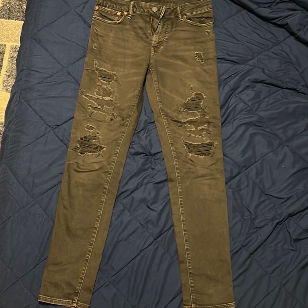 American eagle ripped lighter black jean.
